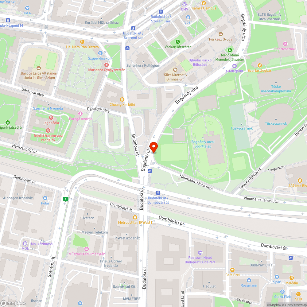 Betondarabok a Bogdánfy úti padkán bejelentés helye