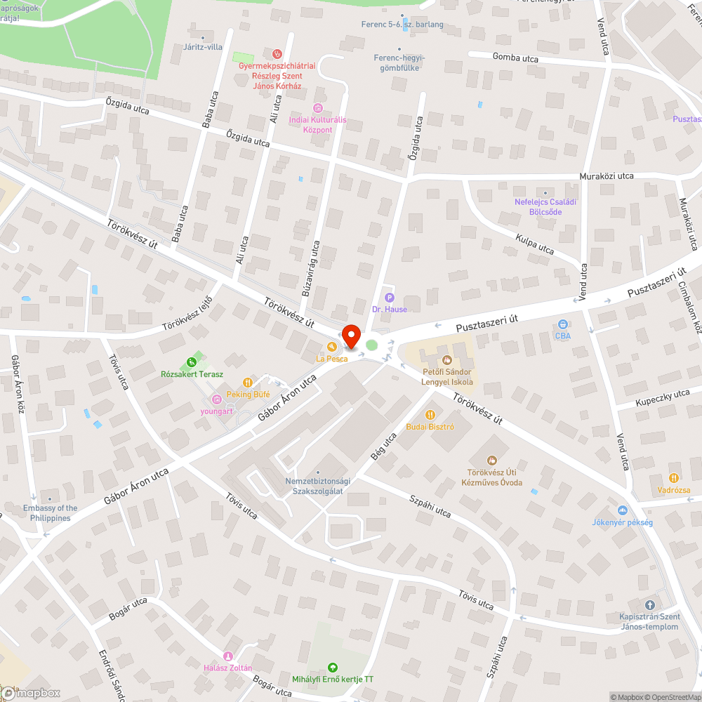 Kidőlt KRESZ tábla a Gábor Áron utcai körforgalomnál bejelentés helye