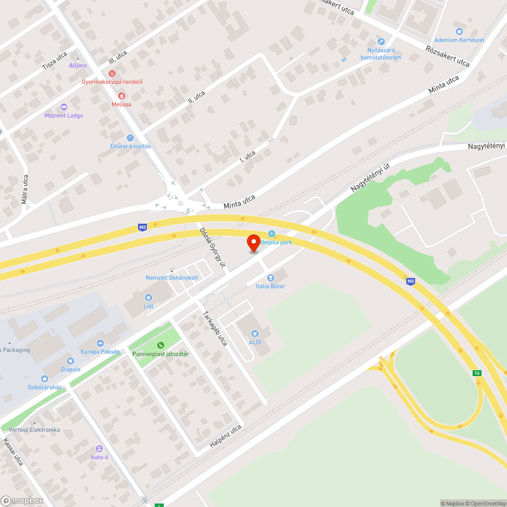 A kerékpárúton nincs, kopott a felfestés bejelentés helye