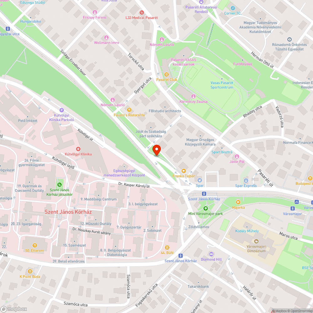 Vakítóan fényes üres reklámtáblák a buszmegállókban bejelentés helye