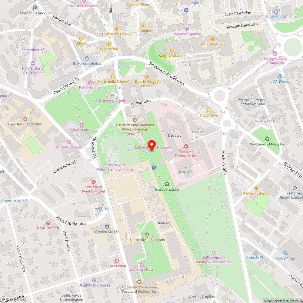 Sárral elöntött járda bejelentés helye