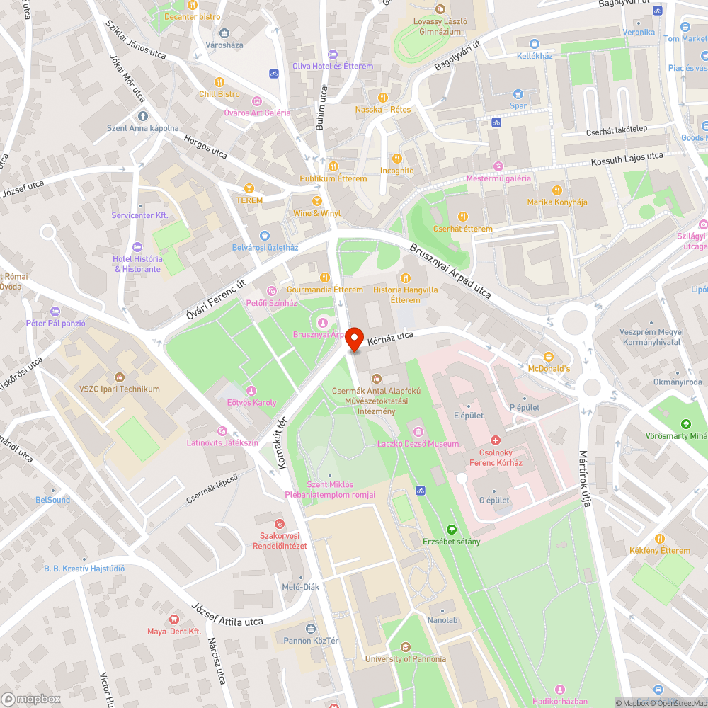 Veszélyesen alacsonyan a járdára telepített közlekedési tábla bejelentés helye