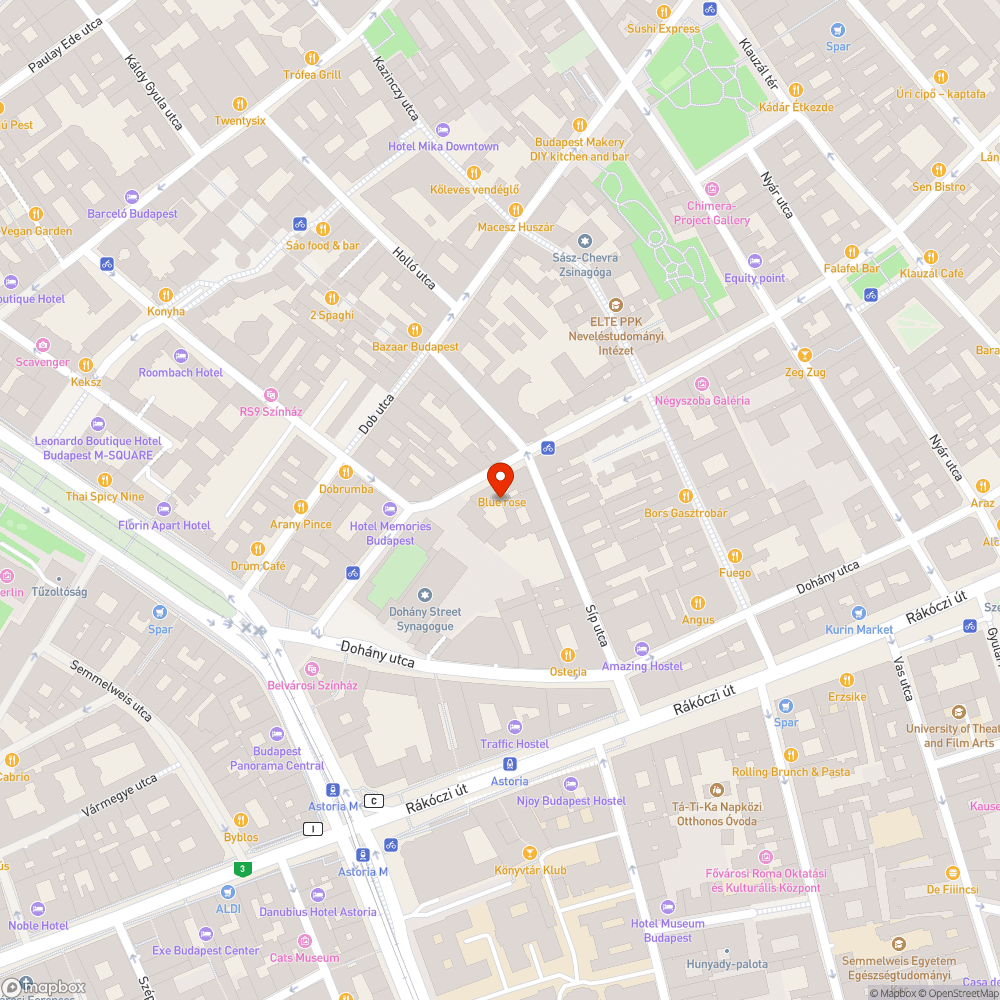 Kidöntött közlekedési tábla VII. ker. lakóházban bejelentés helye