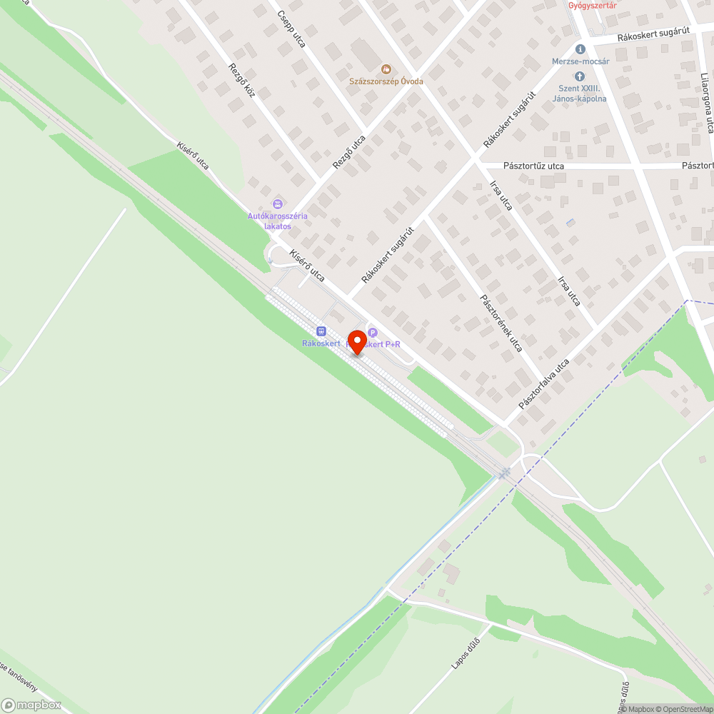 Lepusztult néhány éves vasúti váró bejelentés helye