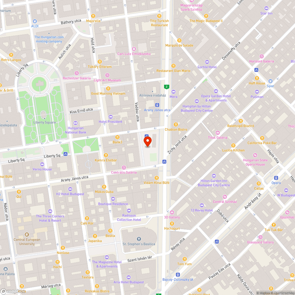 Lyuk a megállóban bejelentés helye