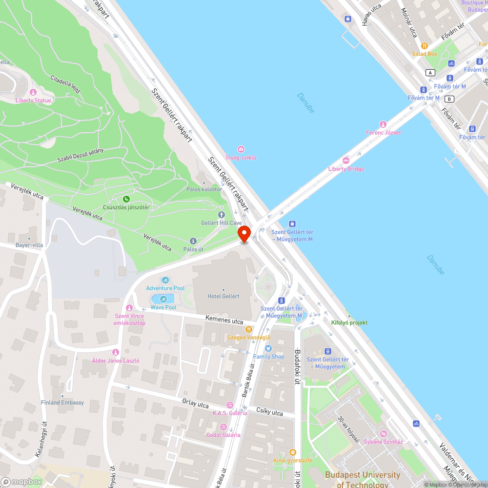 Matricákkal szétnyomott tábla bejelentés helye