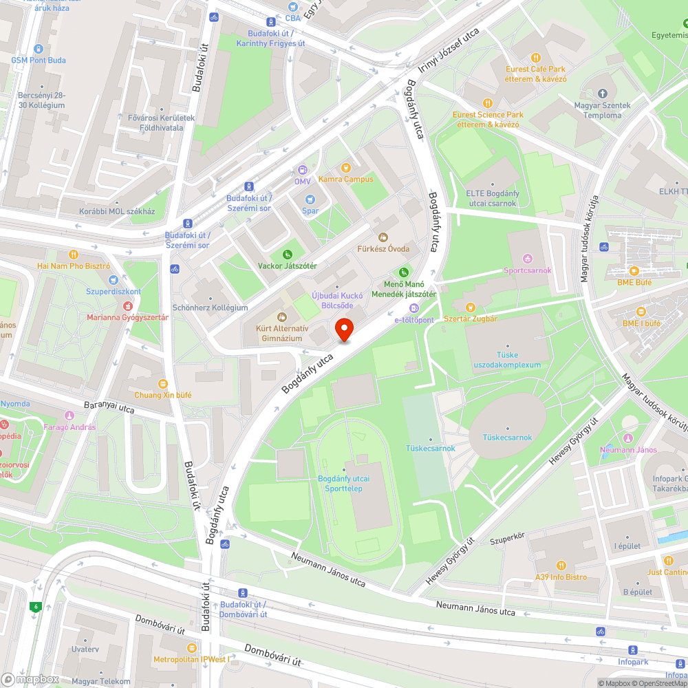 Tele van üvegszilánkkal a Bogdánfy utca biciklisávja bejelentés helye