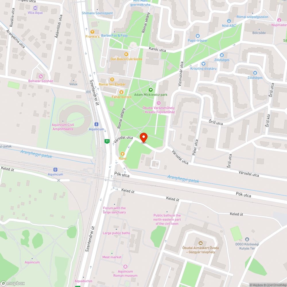 Kátyú a Városfal utcai autóbehajtón bejelentés helye