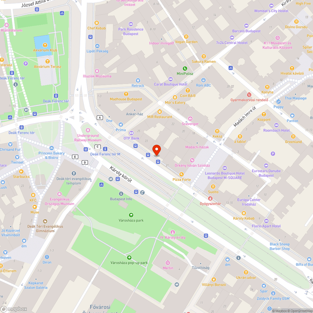 Firka a villamosmegállóban bejelentés helye