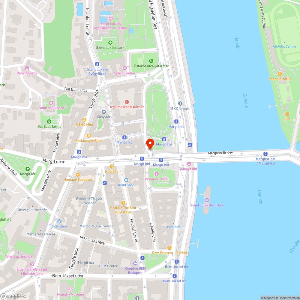 Margit híd budai hídfő - felgyülemlett szemét a lépcső alján bejelentés helye