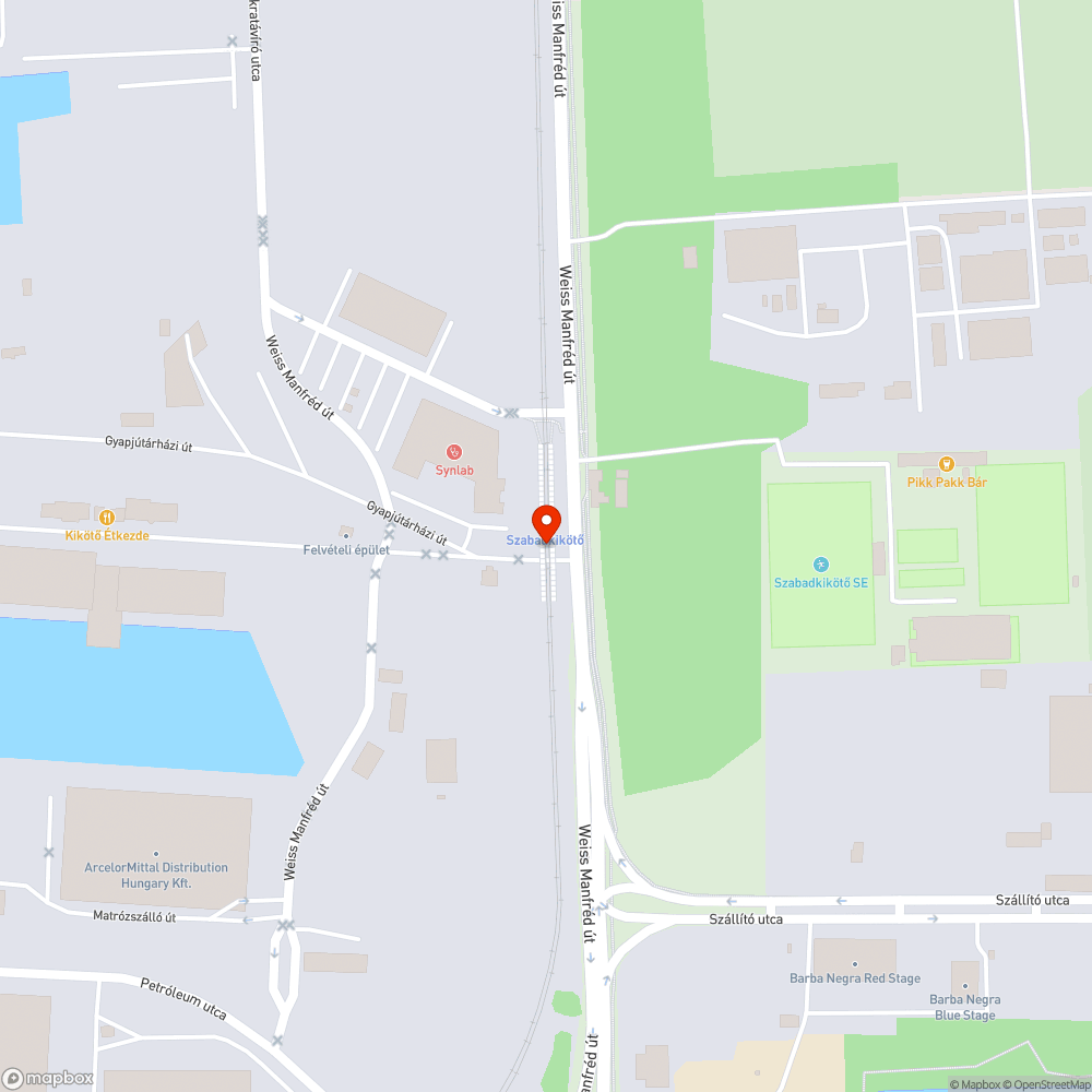 Összefirkált utasváró bejelentés helye