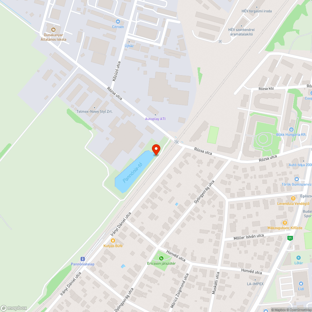 Szemeteszsákok várnak elszállításra a Pannónia-tónál bejelentés helye