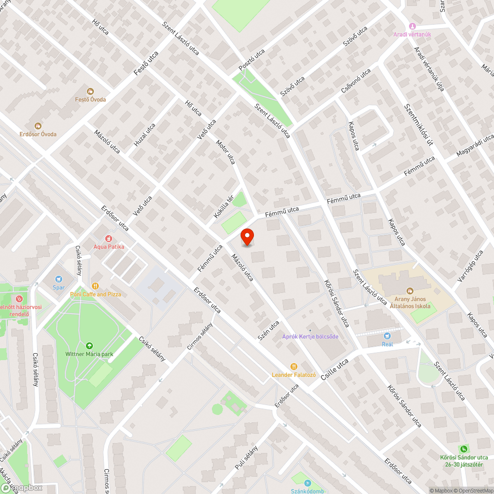 Hetek óta parkolnak az autók Csepel külső utcájában bejelentés helye