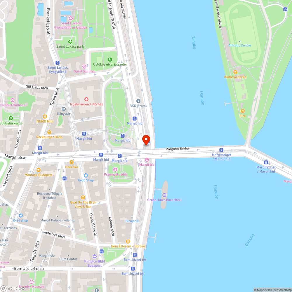 Gyalogosok a kerékpáros alagútban - hiányzó tábla bejelentés helye