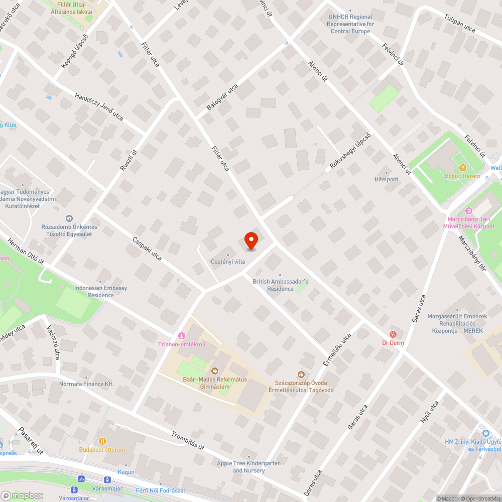 Balesetveszélyes: megállni és várakozni tilos sárga sáv teljes lekopása bejelentés helye