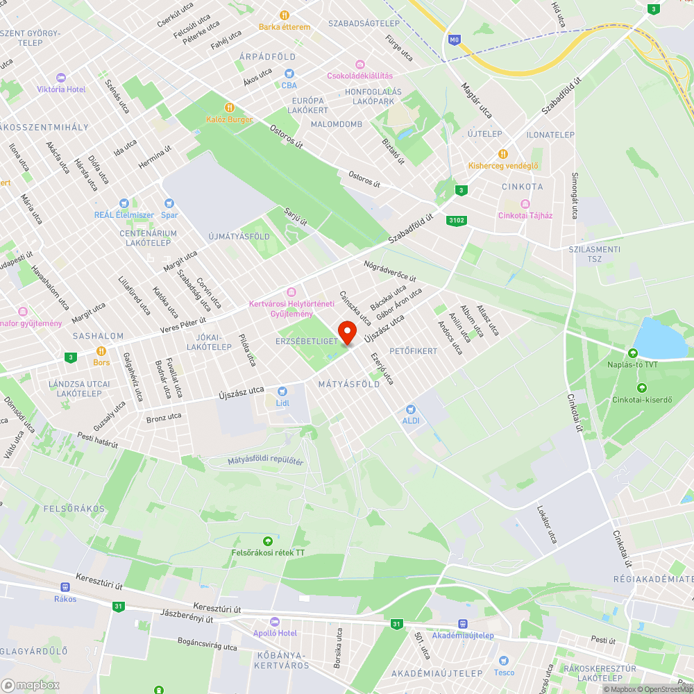 Hiányzó üveglapok a buszváróban bejelentés helye