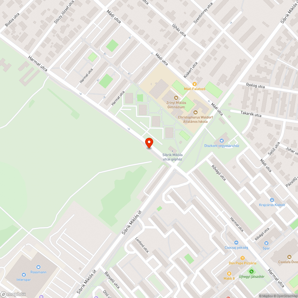 Használaton kívüli, ronda, nagy hirdetőtábla bejelentés helye