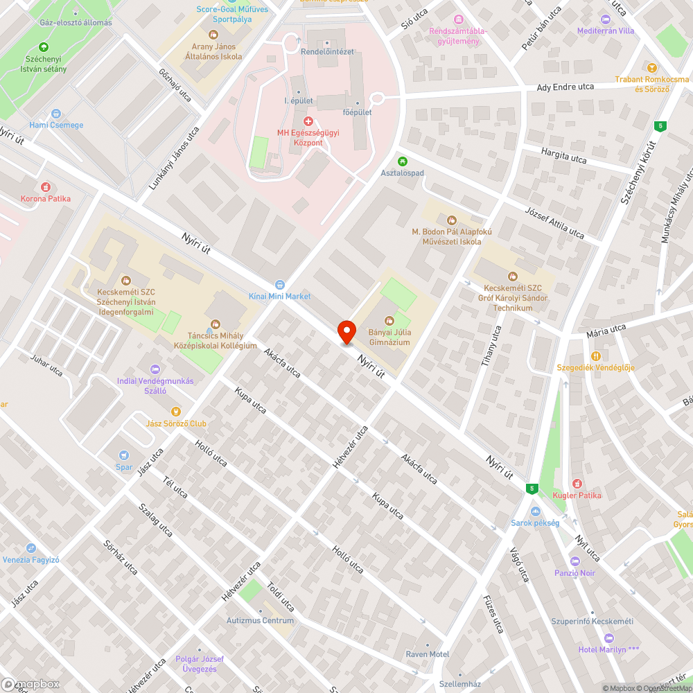 Megrongált menetrend tartó a Bányai Júlia Gimnázium előtt bejelentés helye