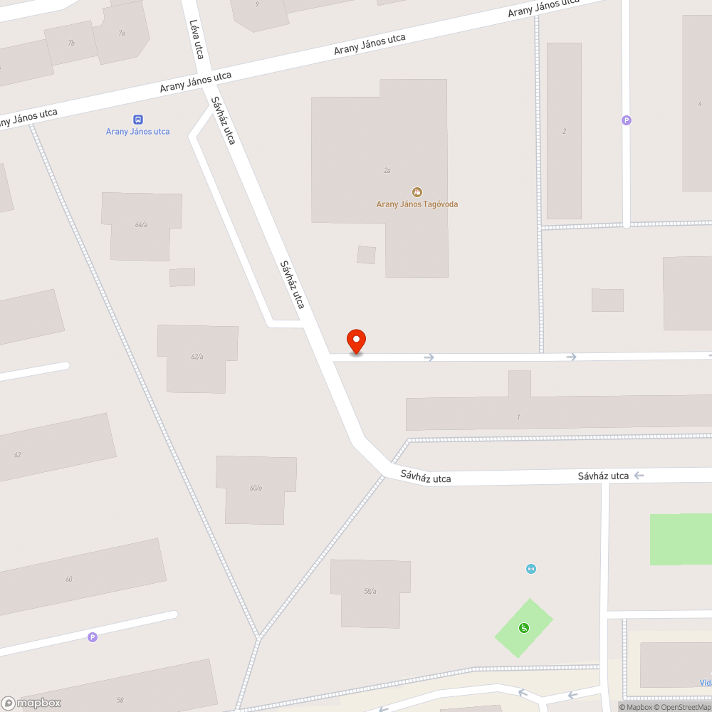 Kopott, firkált tábla bejelentés helye