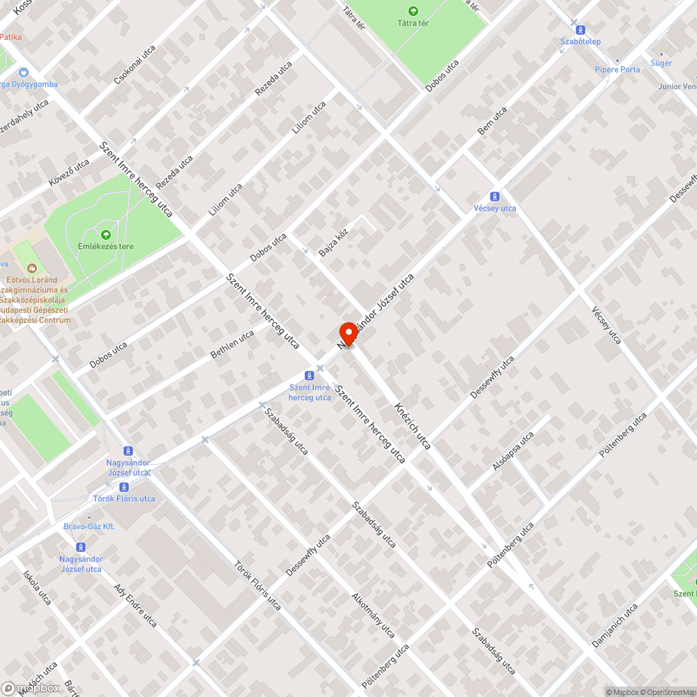 Törött autó egyirányú utca sarkán, forgalommal szemben bejelentés helye