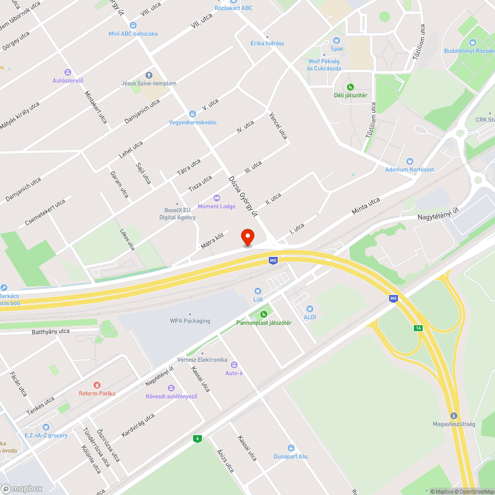 Buszmegálló mögötti szeméthalom bejelentés helye