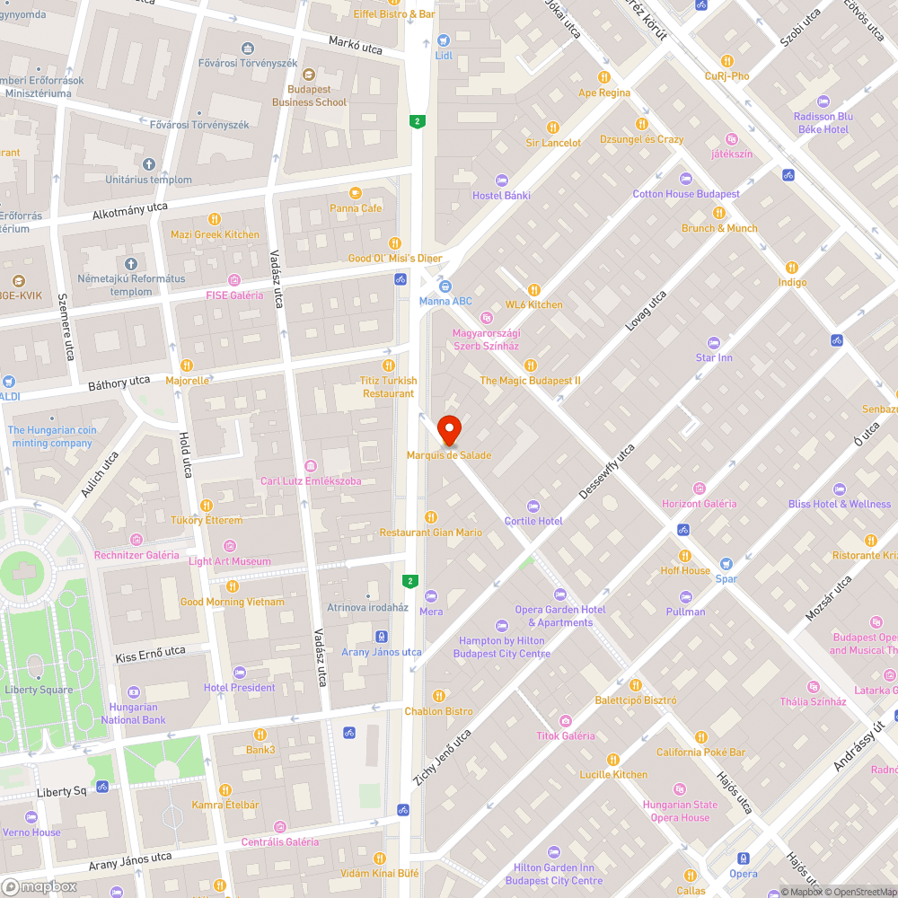 Budapest. 6. kerület, Hajós utca. Mindennapos járdára parkolás. bejelentés helye