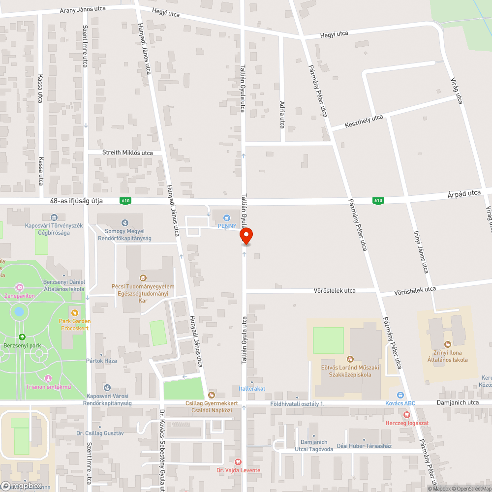 Felesleges táblák a Tallián Gyula utcában. bejelentés helye