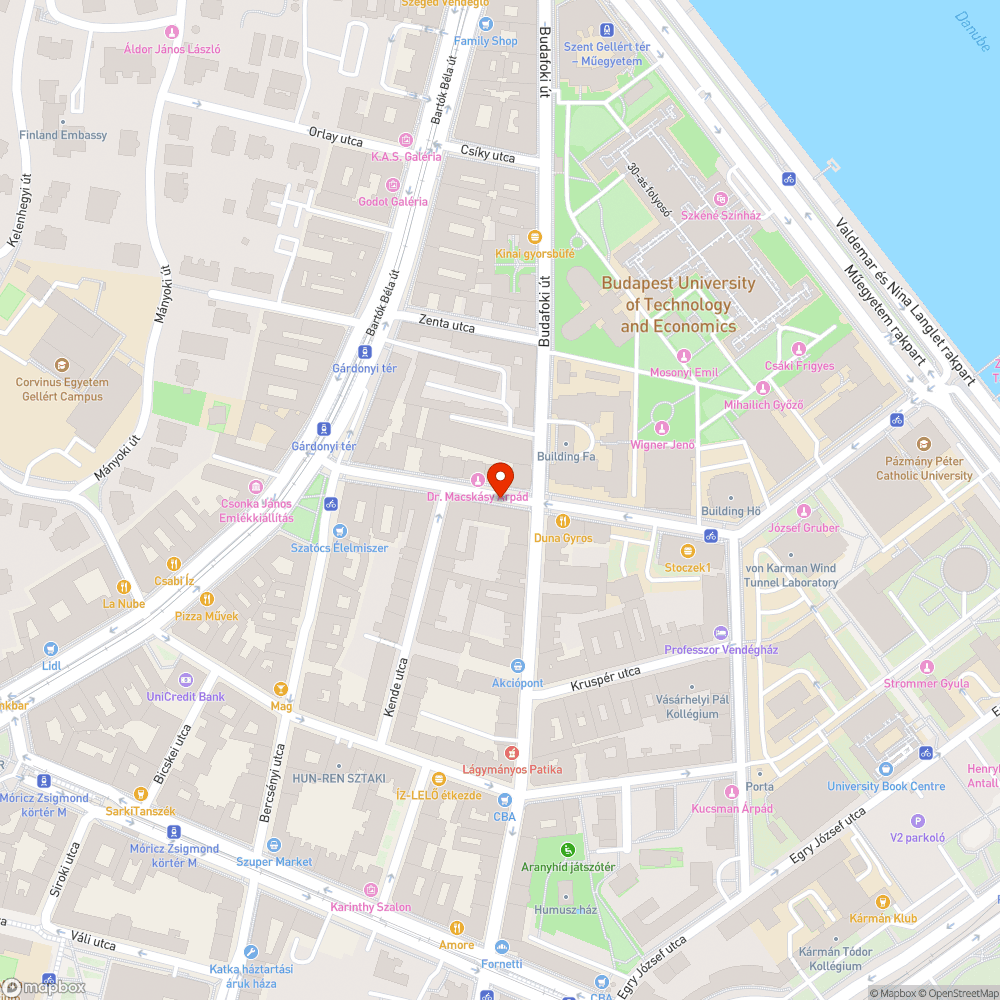 Lakóépületből kiálló doboz bejelentés helye