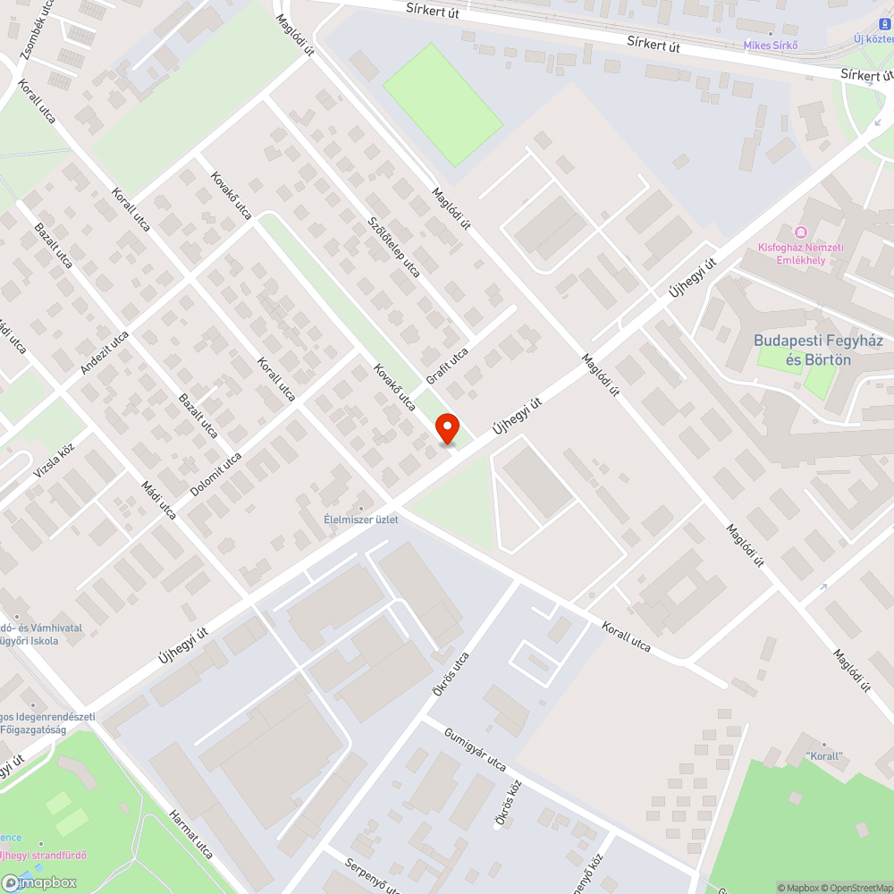 Elöregedett, elkoszolódott EAK tábla bejelentés helye