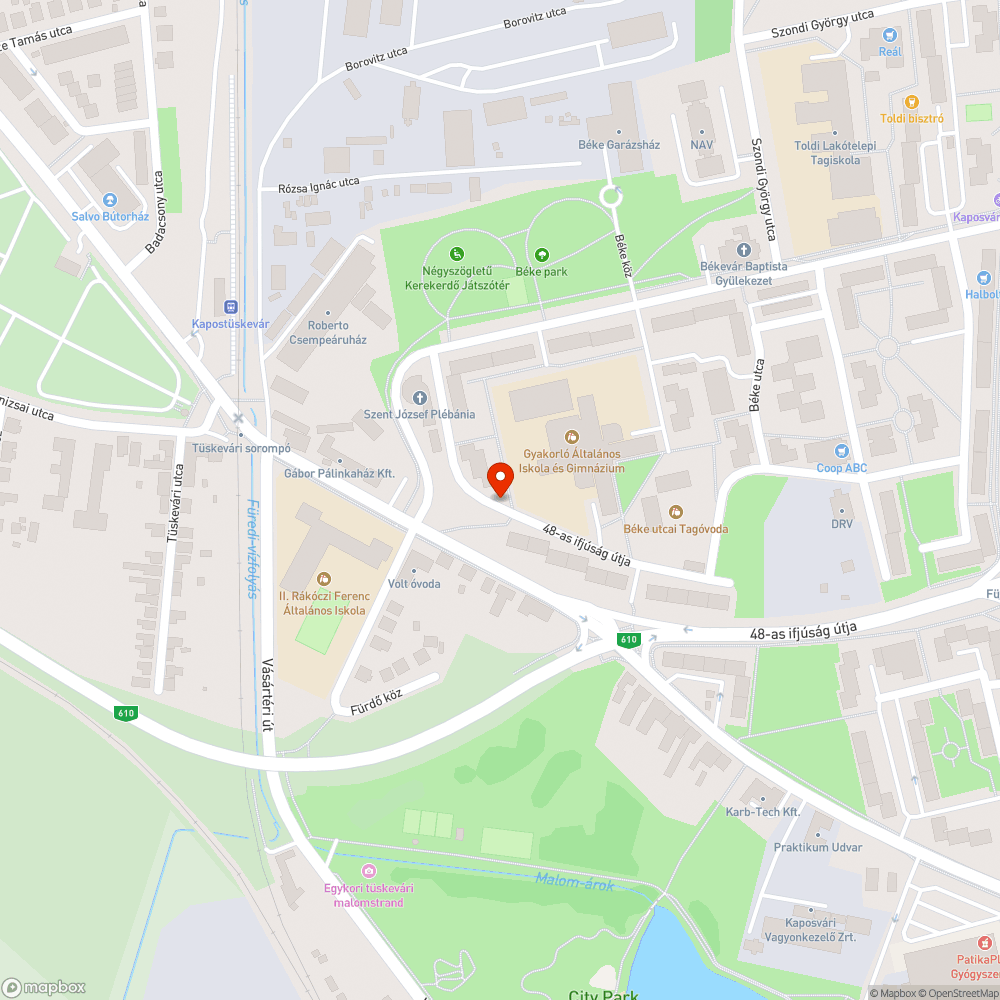 Kopott megállni tilos tábla bejelentés helye