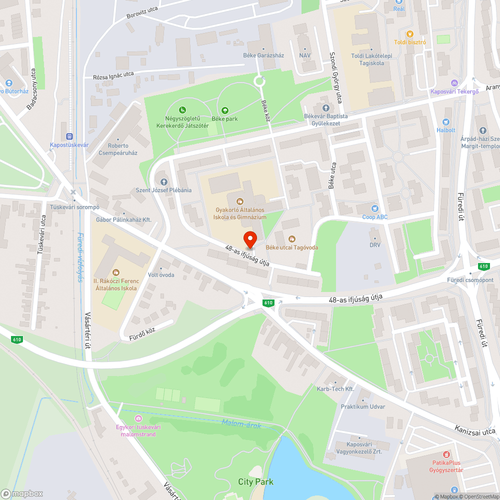 Kopott sérült, hiányos felületű elsőbbségadás kötelező tábla bejelentés helye