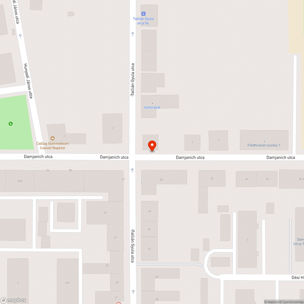 Pergő, hiányos feliratú állj, elsőbbségadás kötelező tábla bejelentés helye