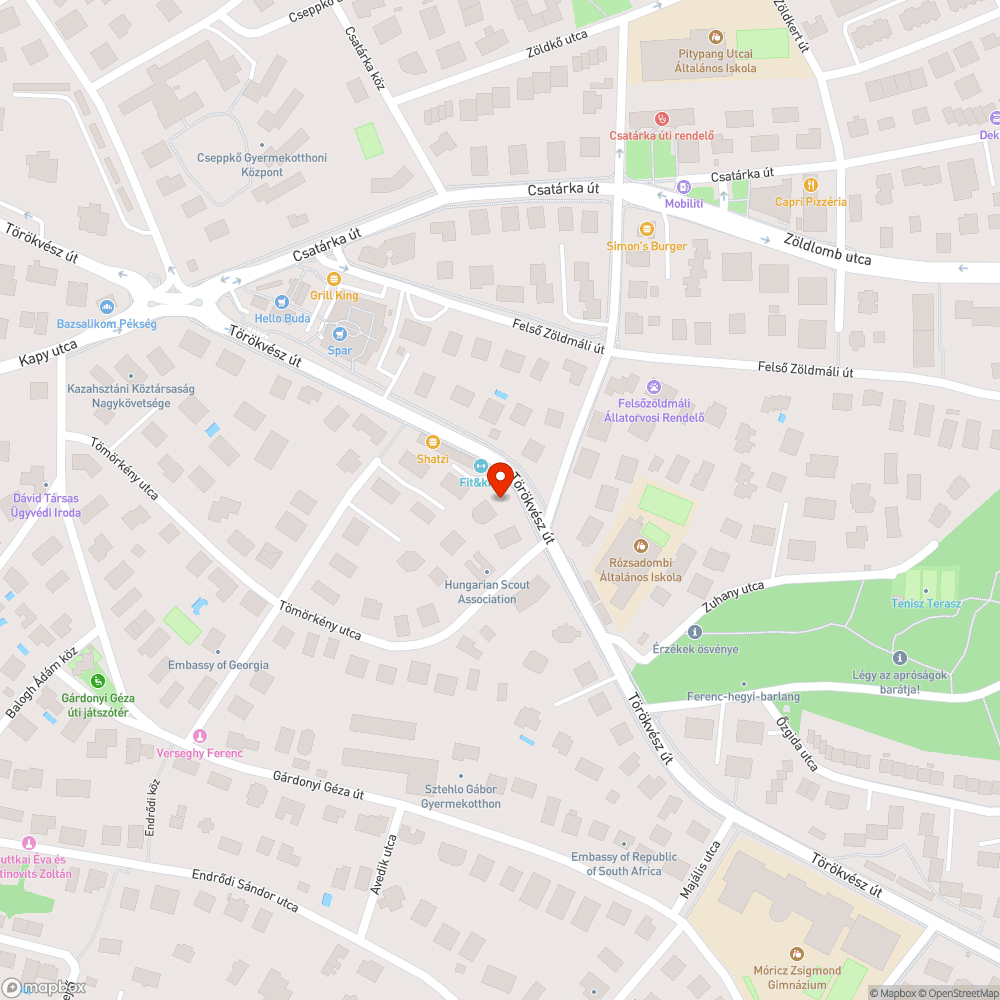 A járdán parkoló kocsiktól nem lehet közlekedni. bejelentés helye