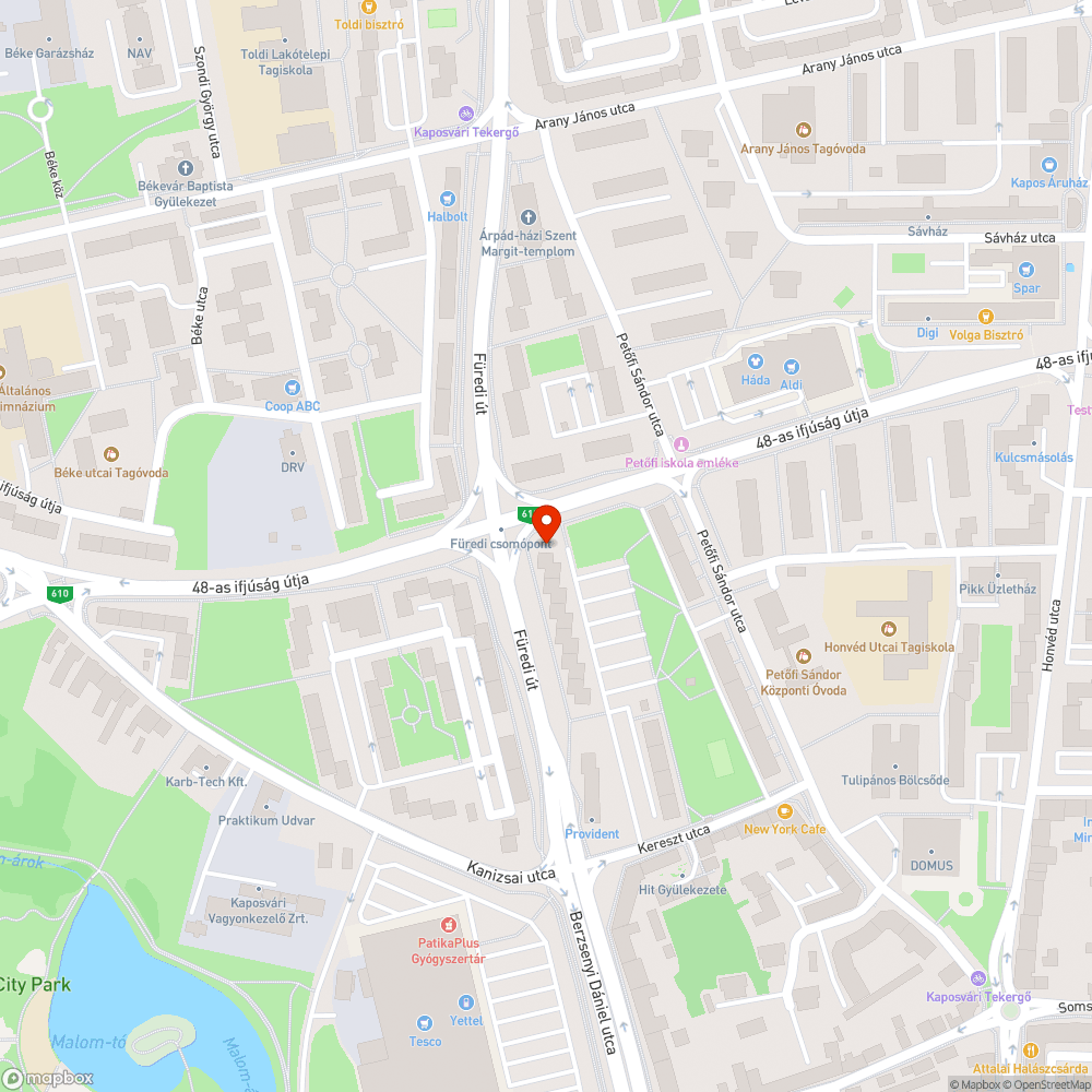 Kidöntött korlátelem a zölterületen bejelentés helye