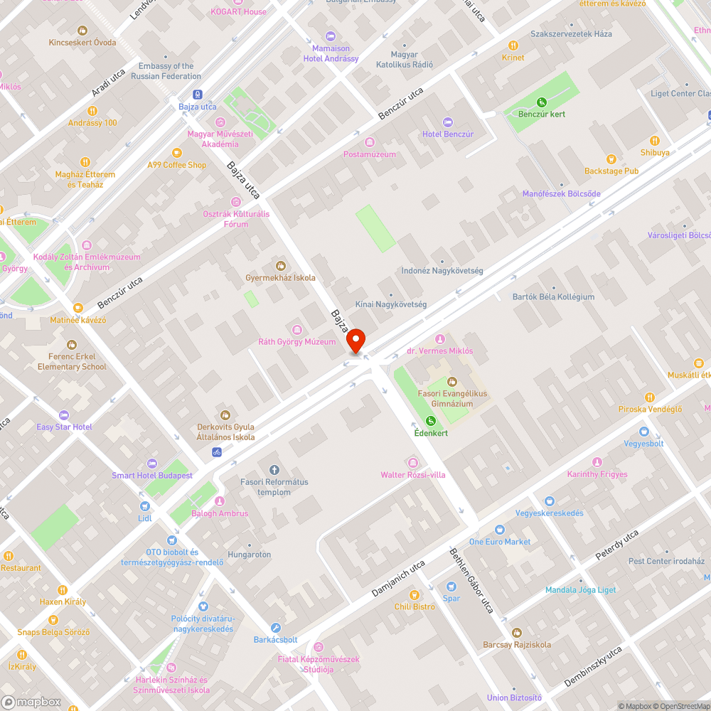 Kerékpársávba behajló faág bejelentés helye