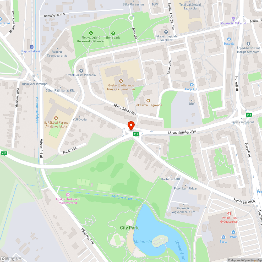 Kopott, felismerhetetlen tábla bejelentés helye