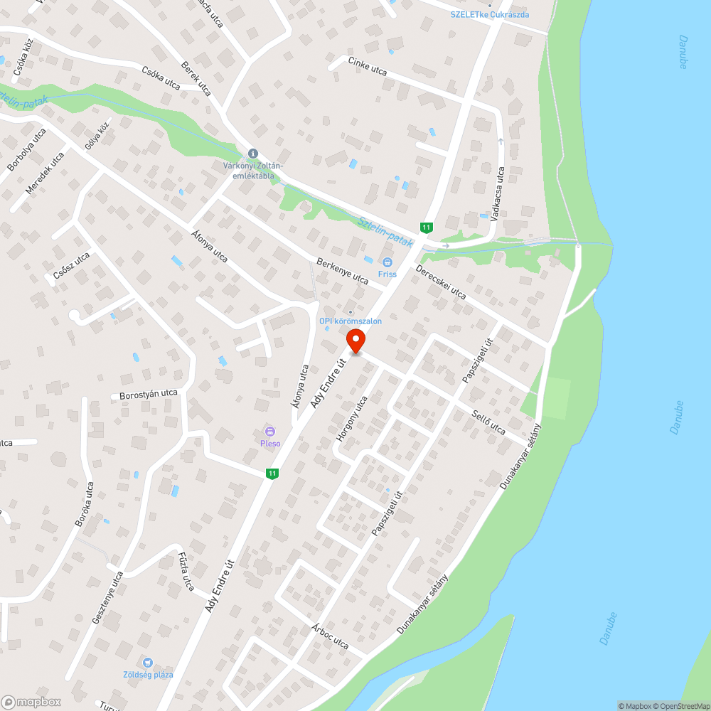 Óriás kátyú a 11-es és Horgony u sarkán bejelentés helye