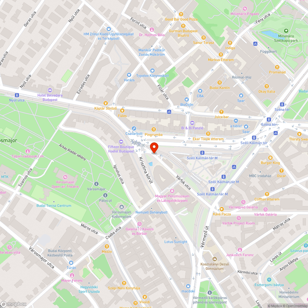 Szabálytalanul parkoló autók a Széll Kálmán téren bejelentés helye