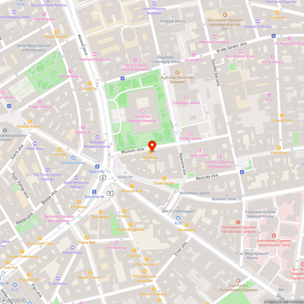 Hiányzó pollerek eredményeként illegális parkolás gyalogosok akadályoztatásával bejelentés helye