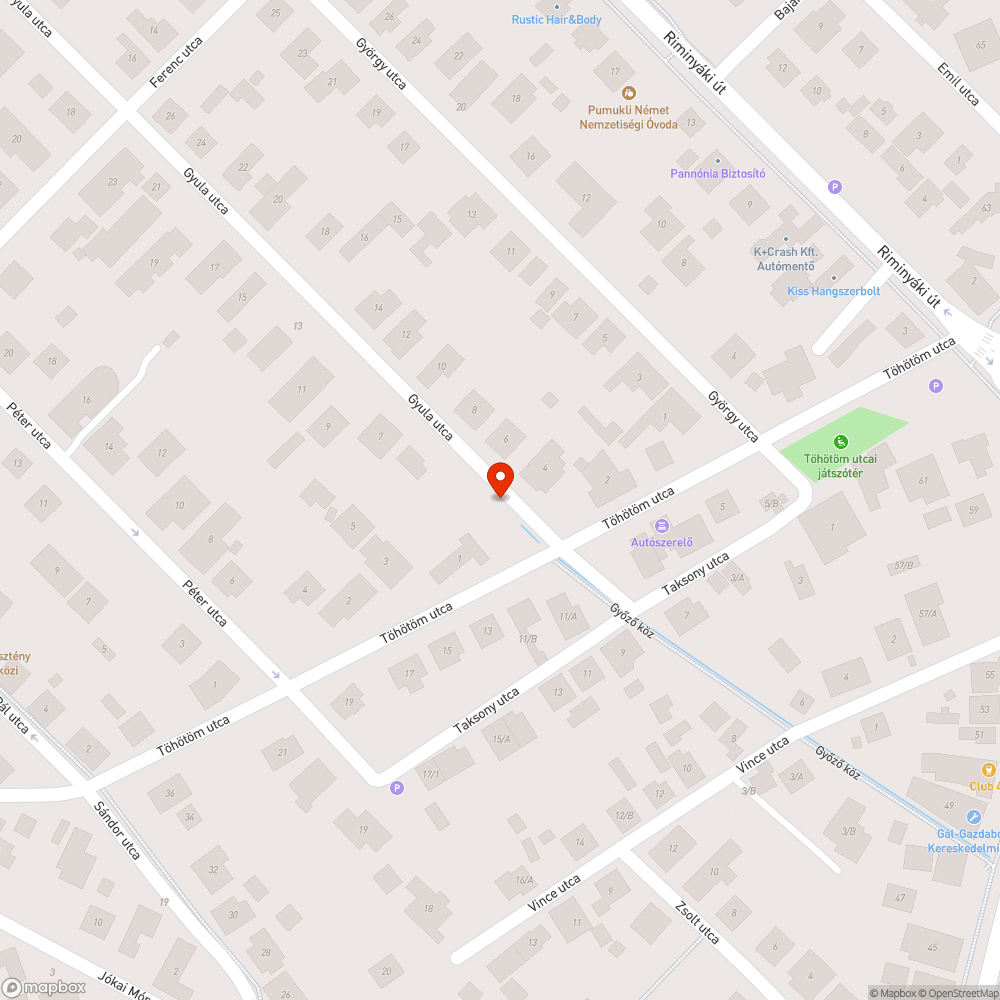 Poros zúzott kő útburkolat - nincs vízelvezetés, árvíz az utcán - járhatatlanság bejelentés helye