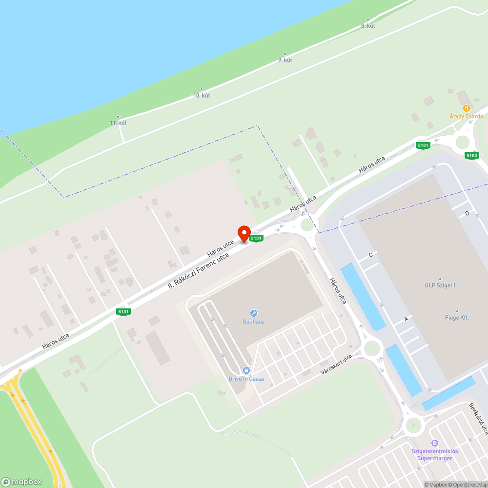 Borzalmas állapotú utasváró - Mindkét irányban bejelentés helye