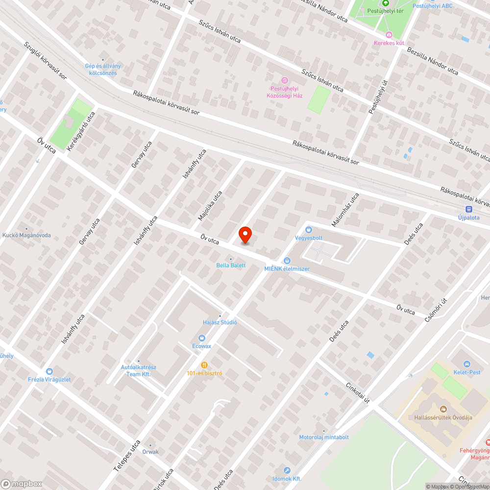 Nem bokor, kerítés dől a járdára. bejelentés helye