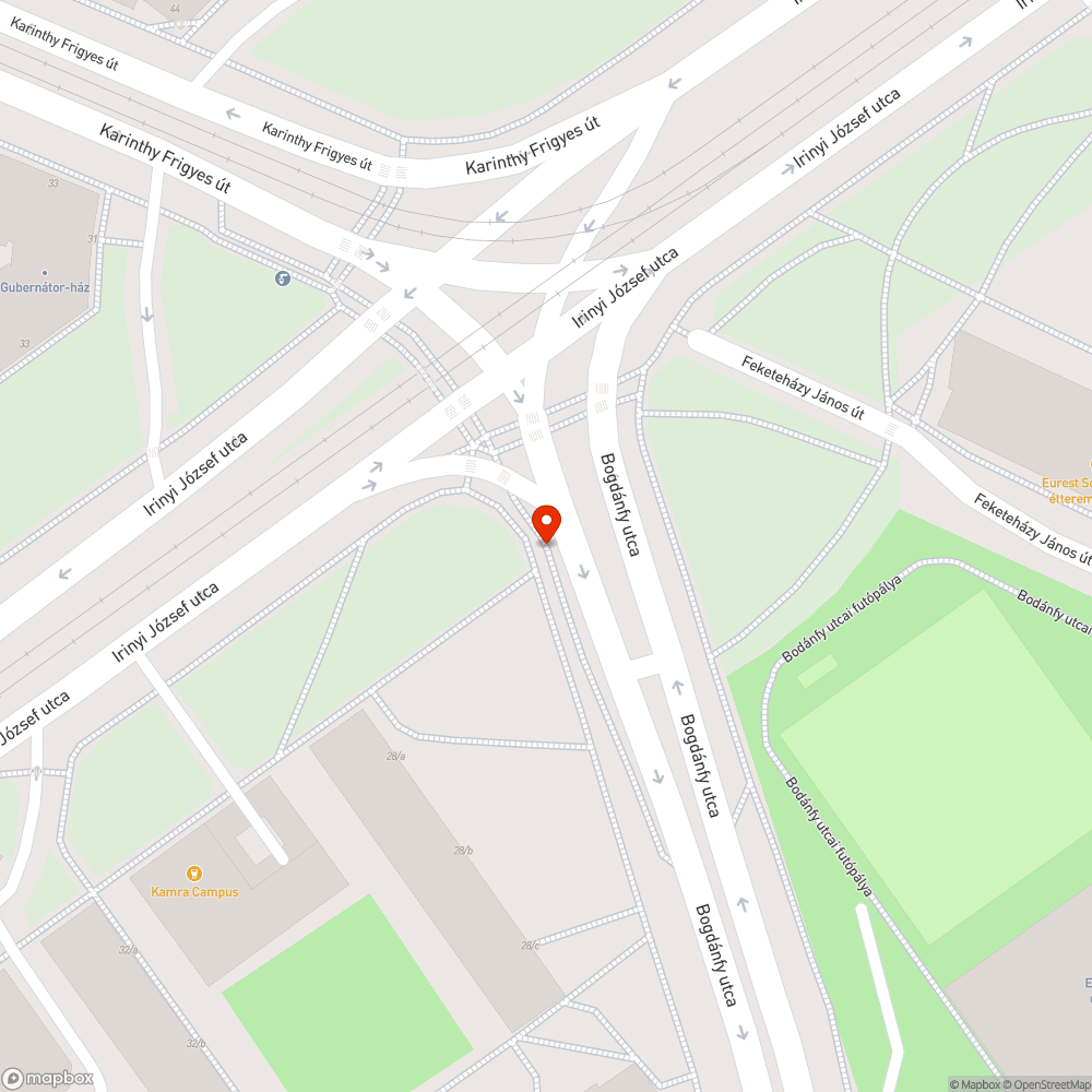 Üvegszilánk-kupac a Bogdánfy utcai kerékpárúton bejelentés helye