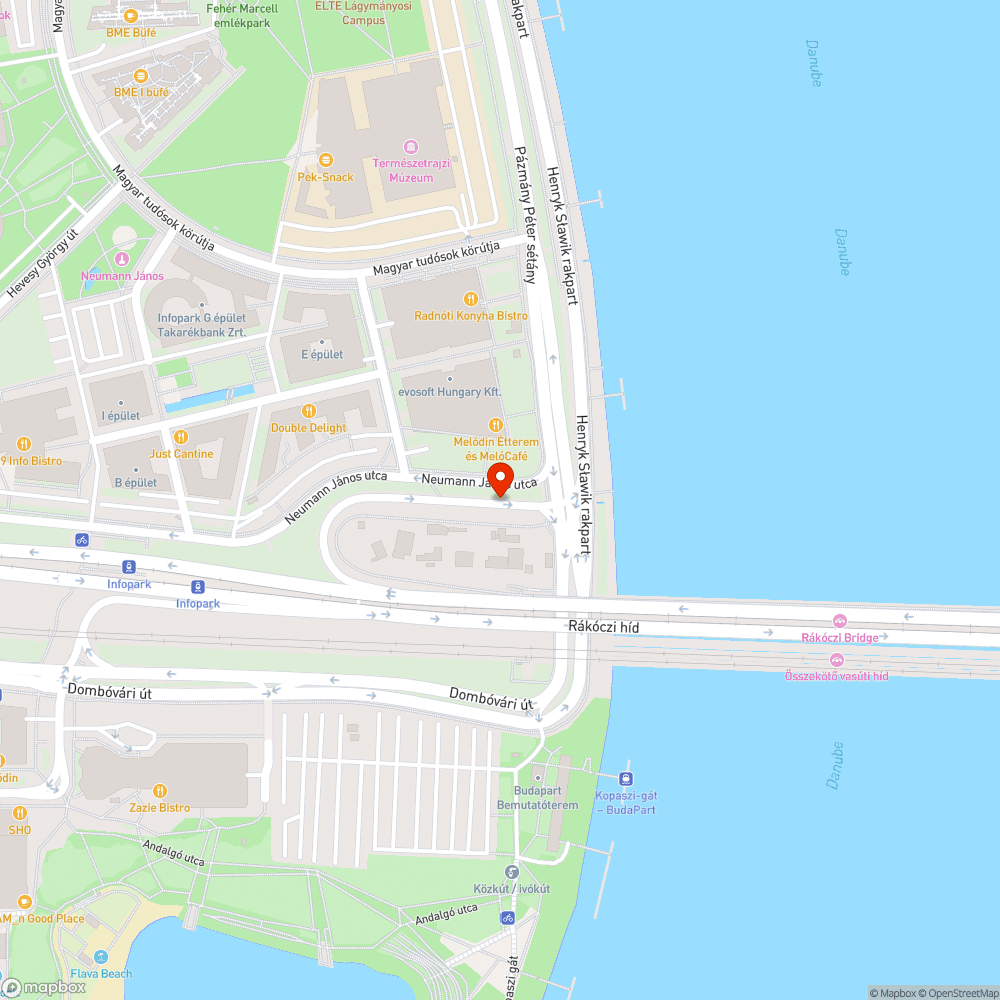 Barba Negra Track mellett arany színű fecnik bejelentés helye