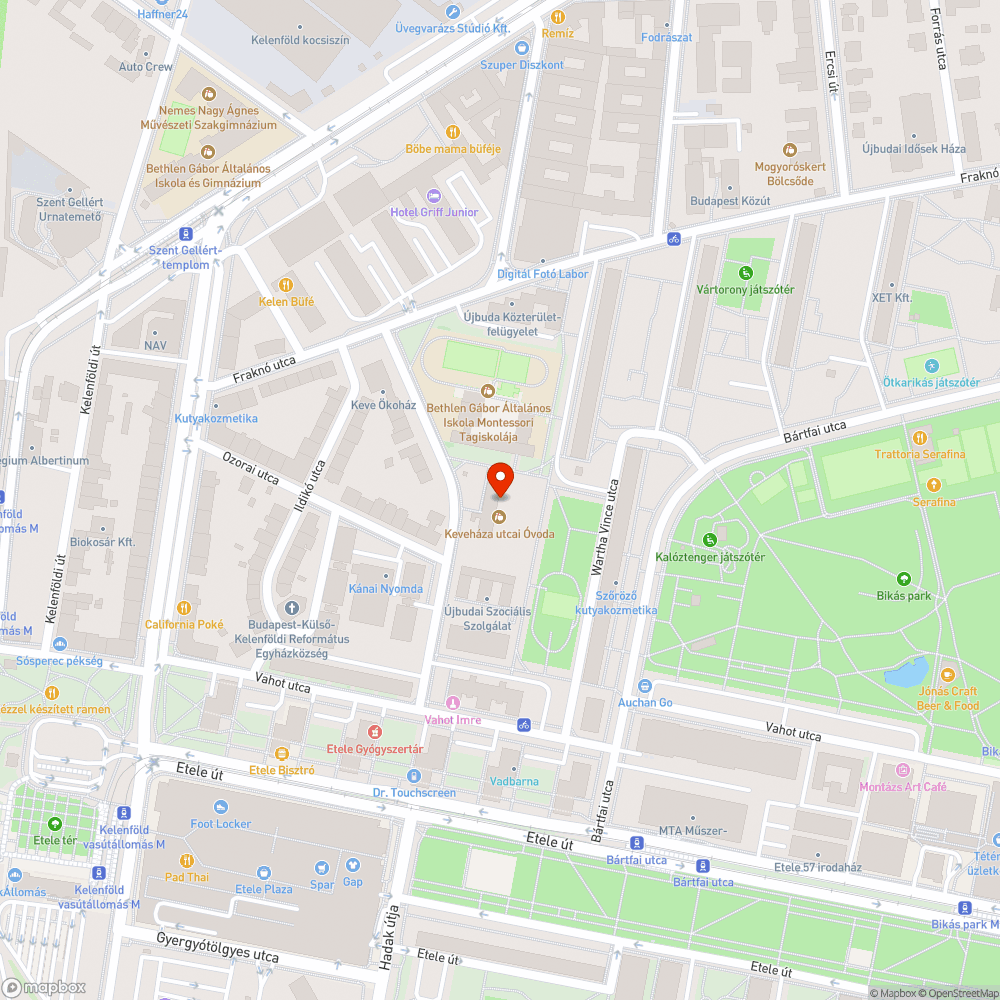 A Csúszkás Játszótér kapujáról hiányzik az alsó retesz bejelentés helye