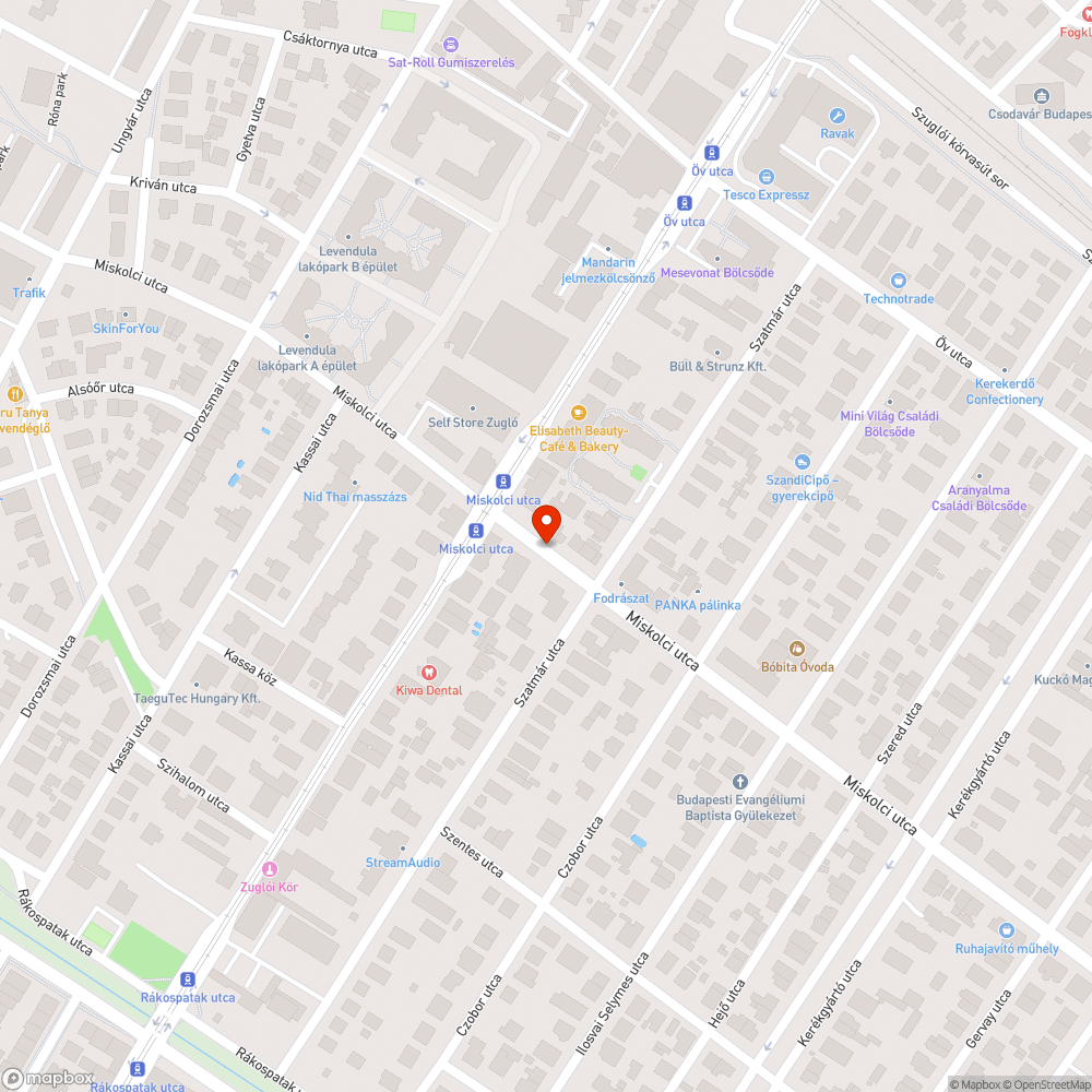 Úttesten parkoló autó bejelentés helye