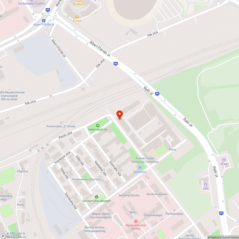 Életveszélyes lyuk a járdán bejelentés helye