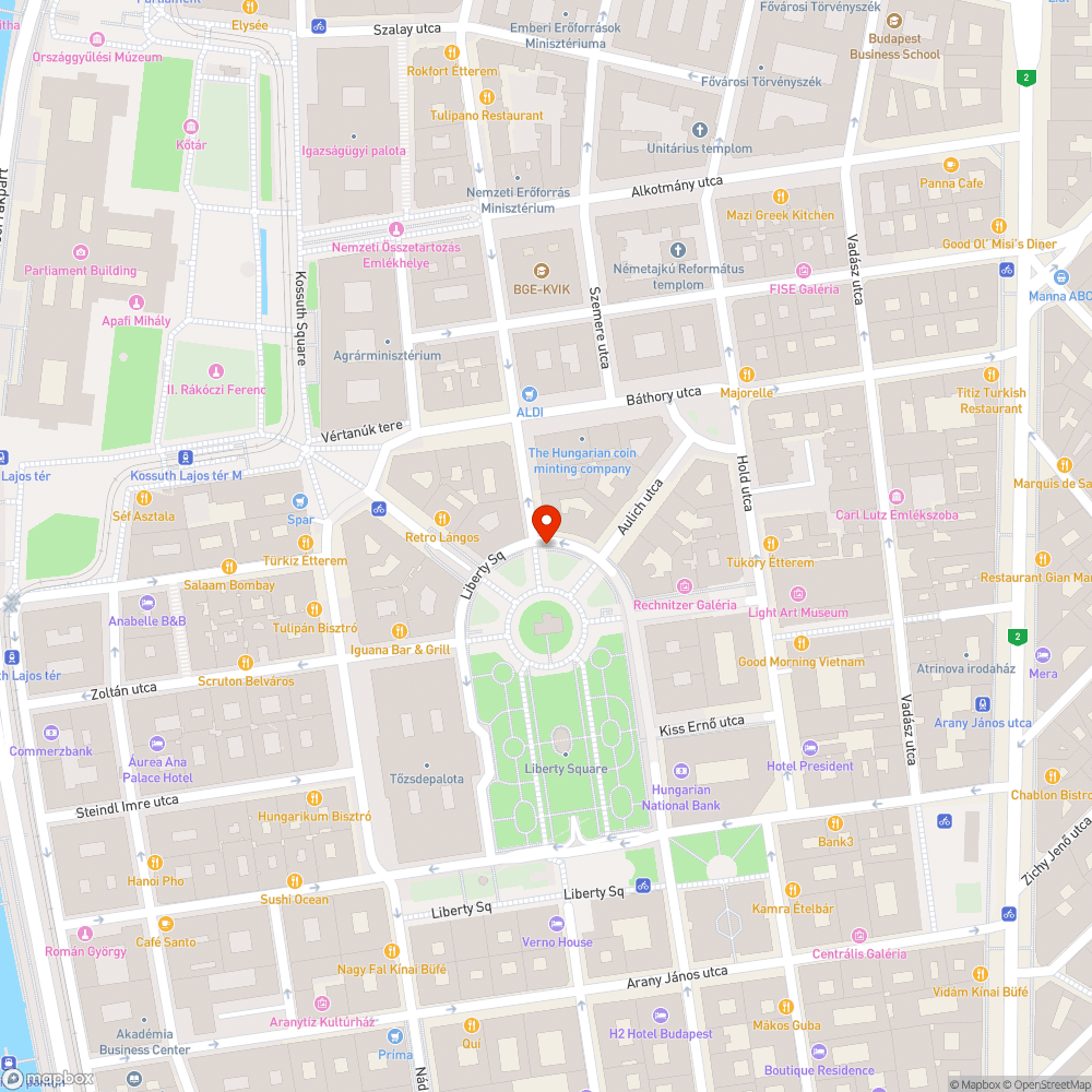 Egyirányú forgalmú út sárga színben pompázik bejelentés helye