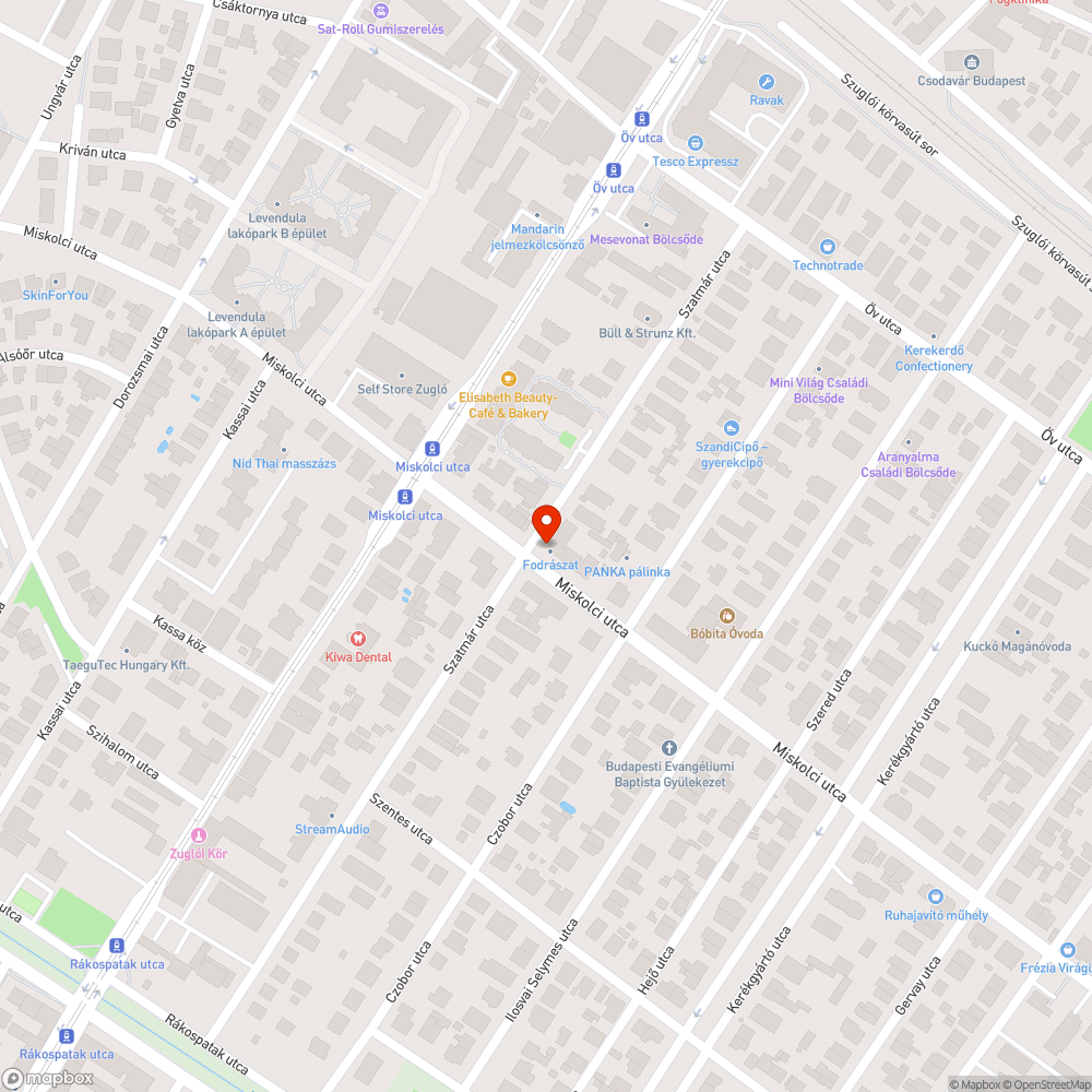 Egy parkoló autó baleset veszélyesen belóg a forgalomba bejelentés helye