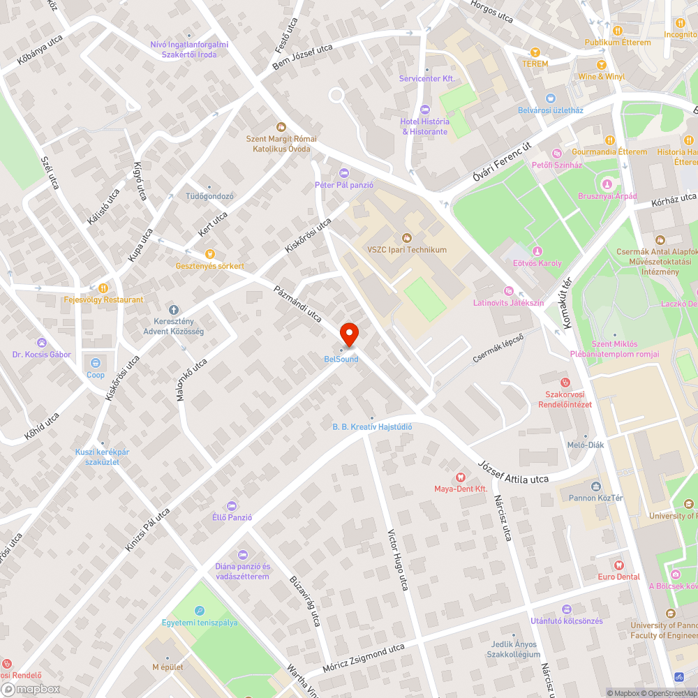 Növényzet takarja a STOP táblát bejelentés helye